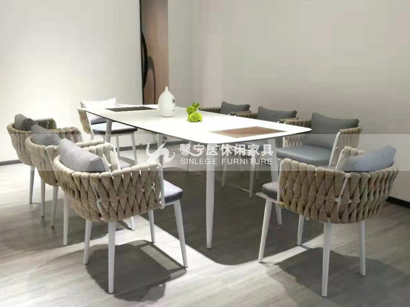 ܰ����ˇչ�������e�^